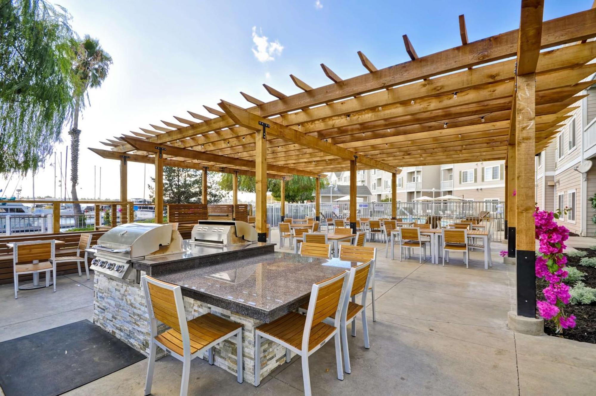 Homewood Suites By Hilton - Oakland Waterfront Exterior photo